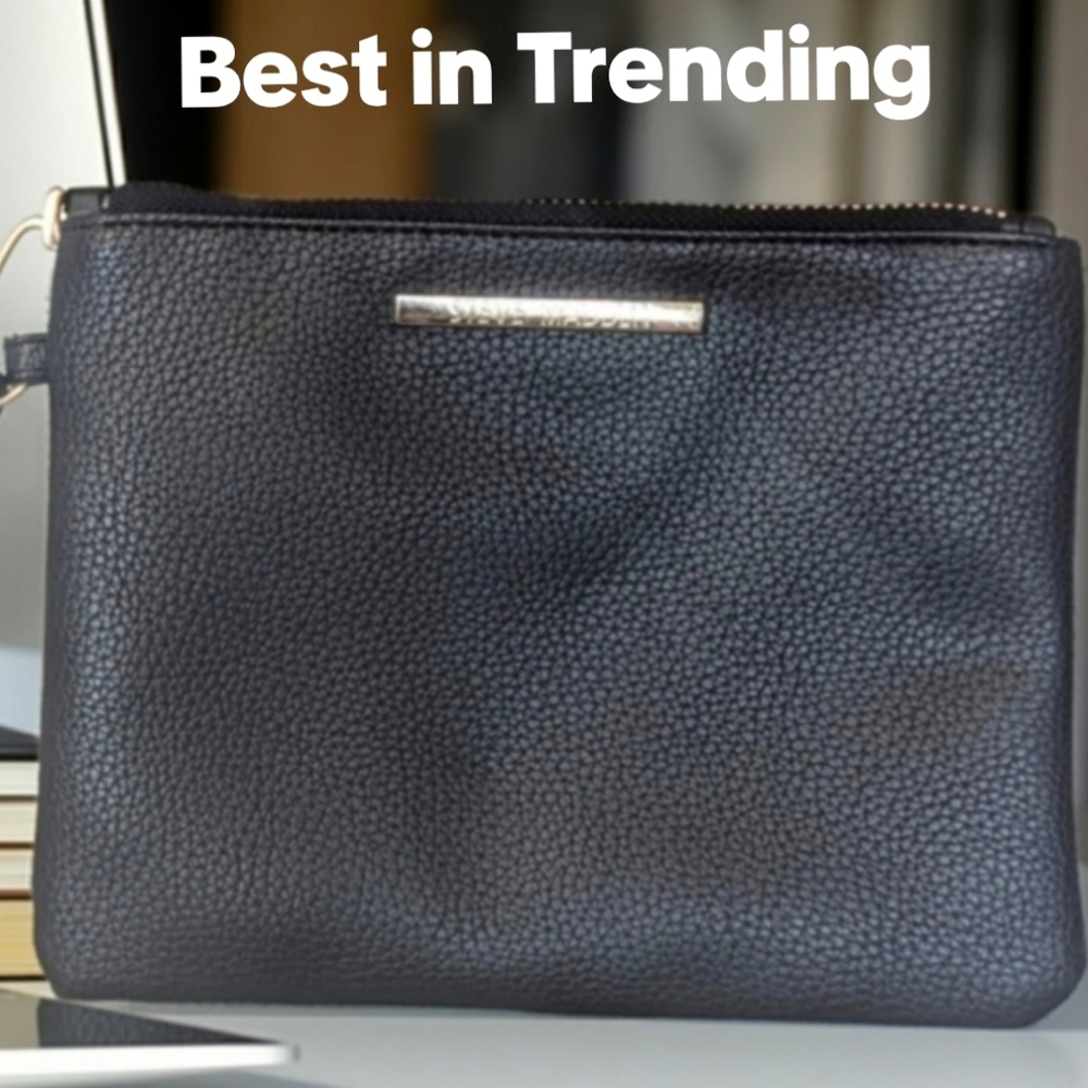 HP⚡NWOT Steve Madden Faux Leather Wristlet